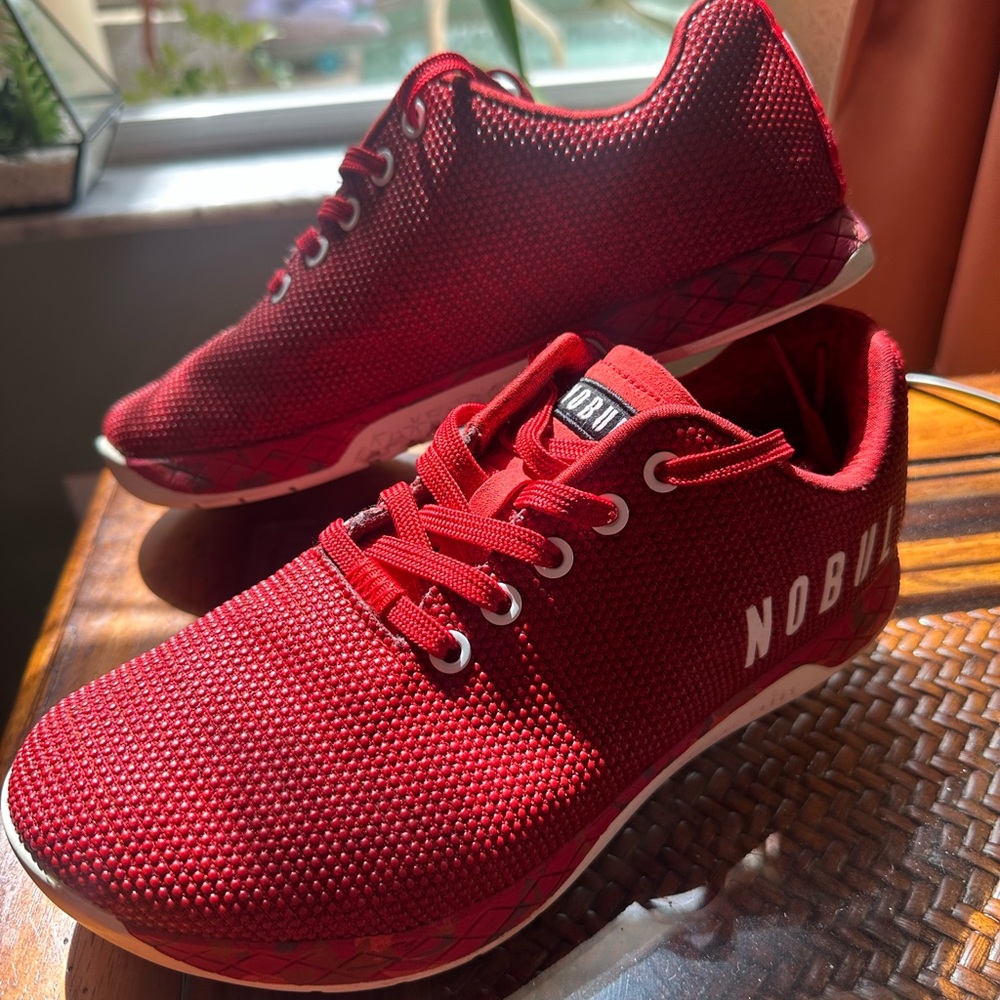 NOBULL 9.5 trainers